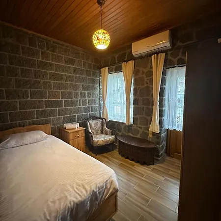 Villa Bahceli Tas *
