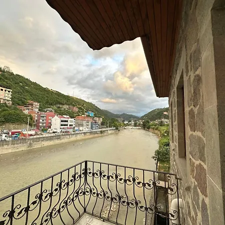 Bahceli Tas Villa Trabzon