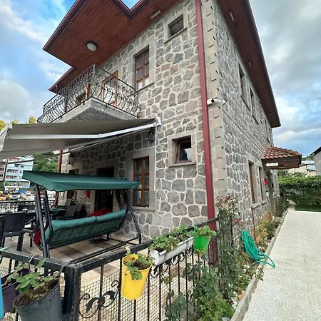 Bahceli Tas Villa