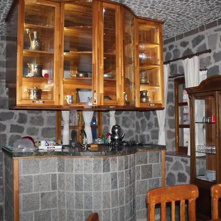 Bahceli Tas Trabzon