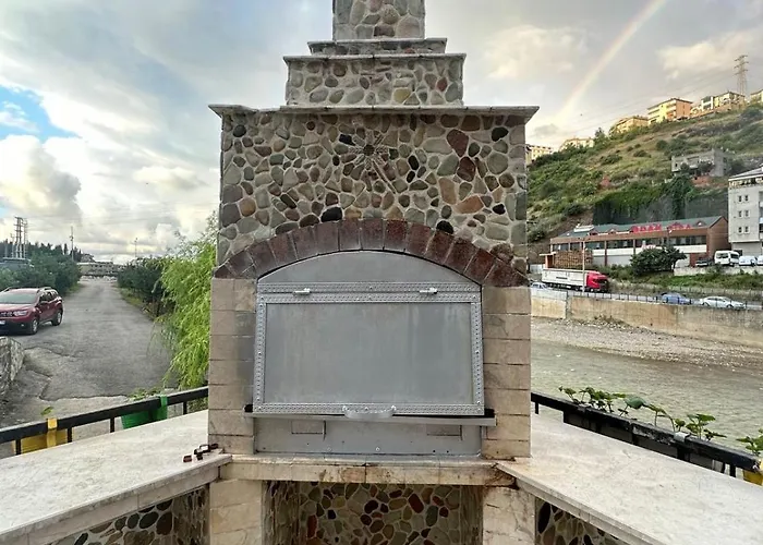 Bahceli Tas Villa Trabzon